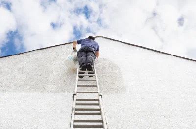 Peinture extérieure à Saulges — façades et ravalement